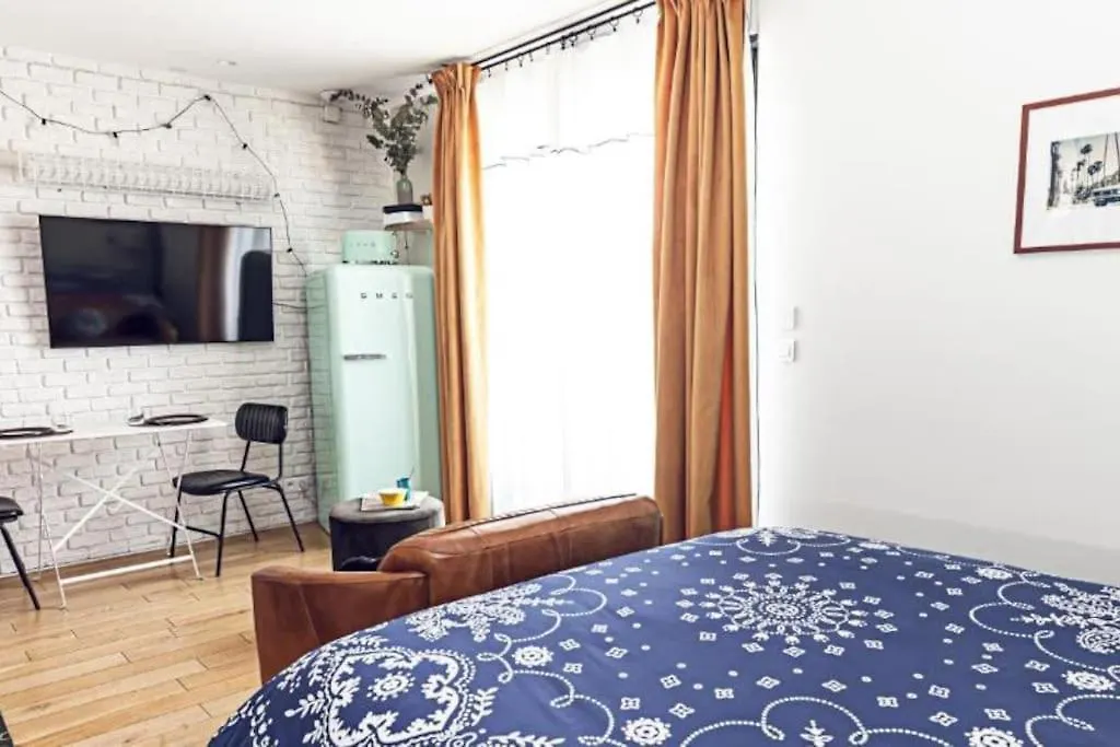 Apartment Le Studio De La Rue Mounie Antony