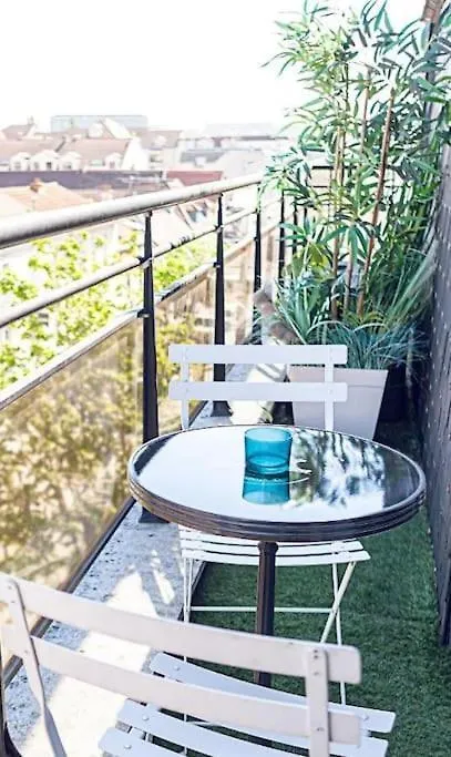 Apartment Le Studio De La Rue Mounie Antony
