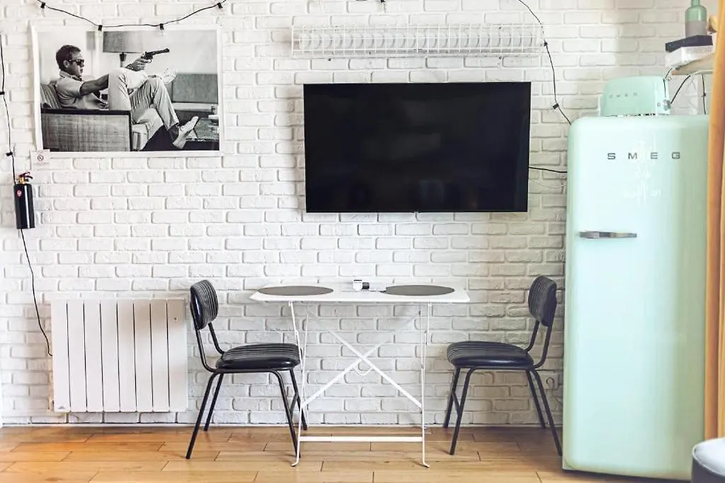 Le Studio De La Rue Mounie Antony Apartment